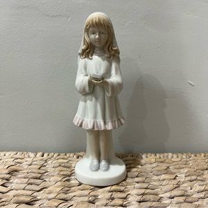 Vintage Roman Veiled Girl Bible Porcelain Figurine Japan First Communion.